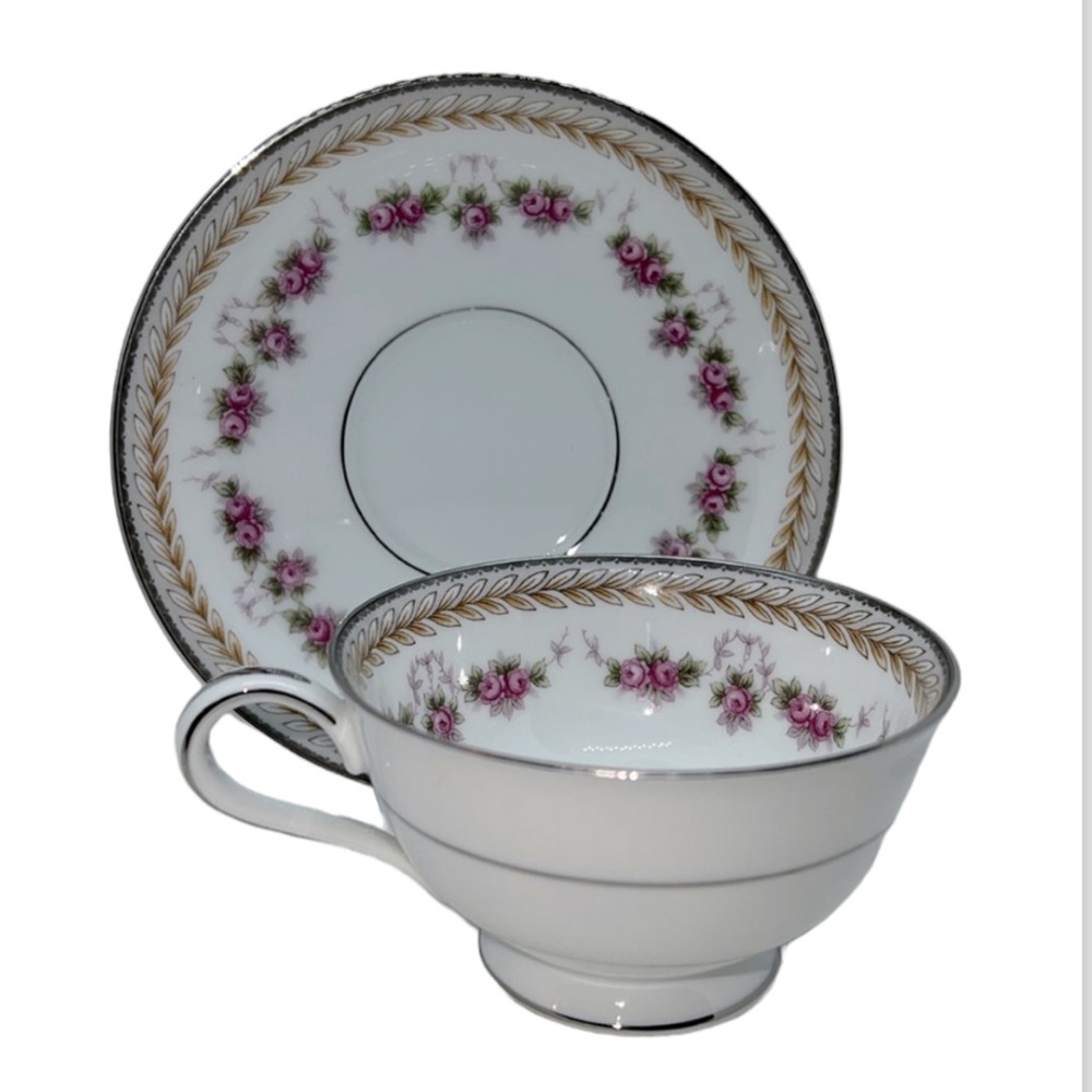 RC TEACUP & SAUCER VINTAGE 1950s PATTERN NORITAKE 564 VICTORIAN ROSES AND LAUREL